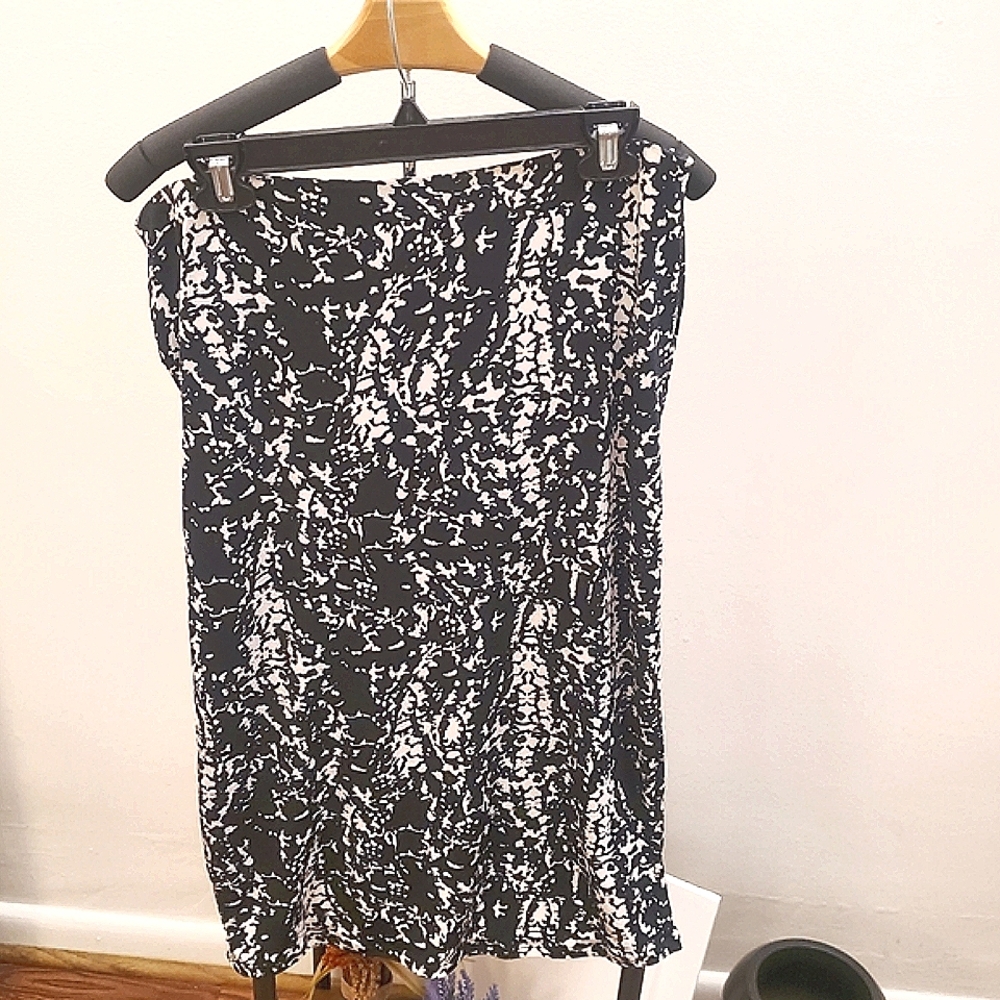 Premise Black and White Patterned Pencil Skirt